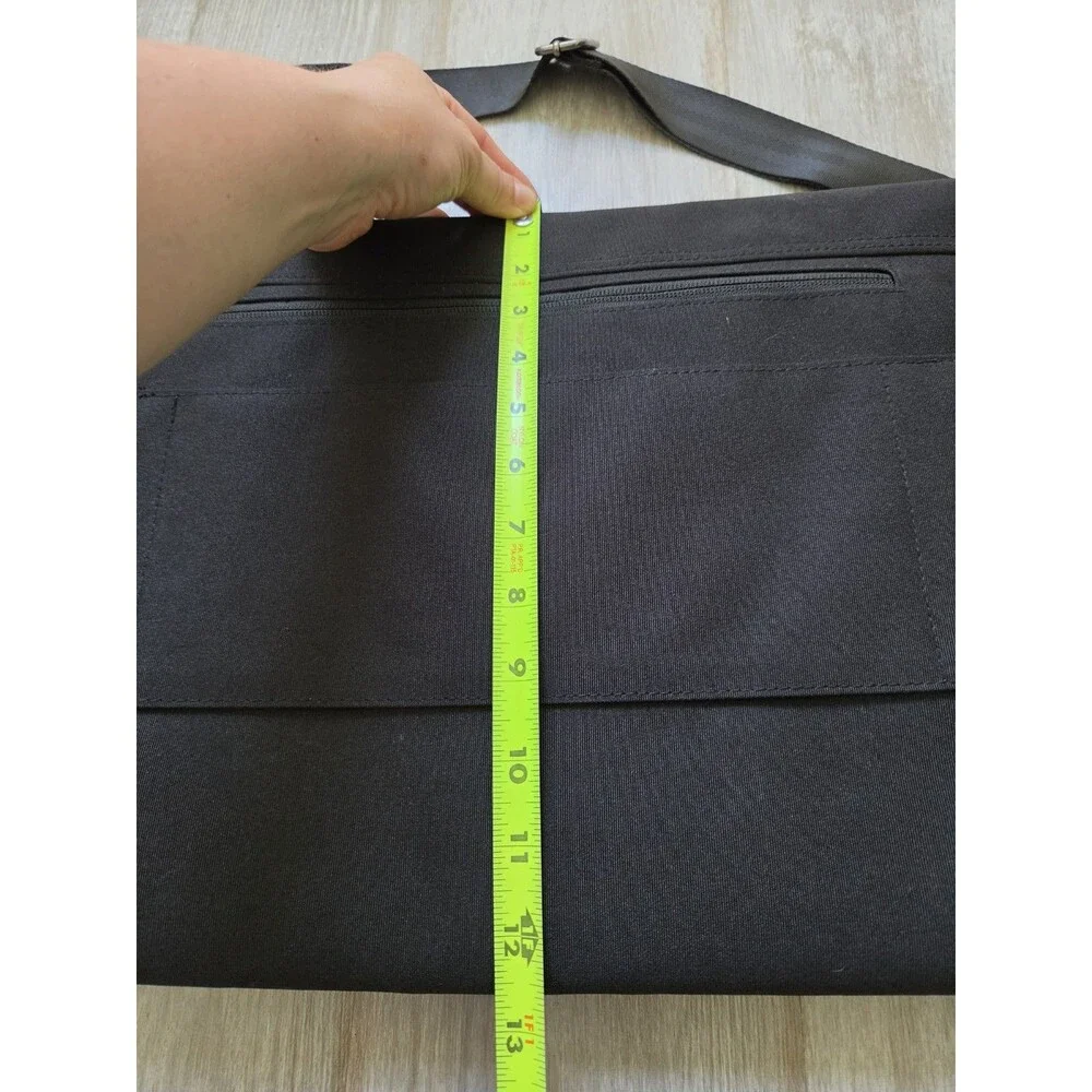 PKG Black Messenger Bag Laptop Tablet Crossbody Briefcase Travel Work Unisex EUC
